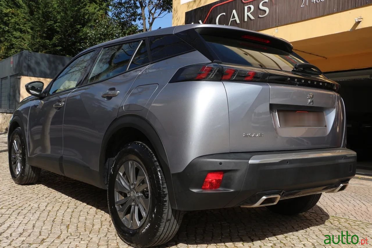 2020' Peugeot 2008 photo #5