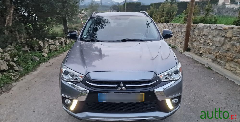 2018' Mitsubishi ASX photo #3