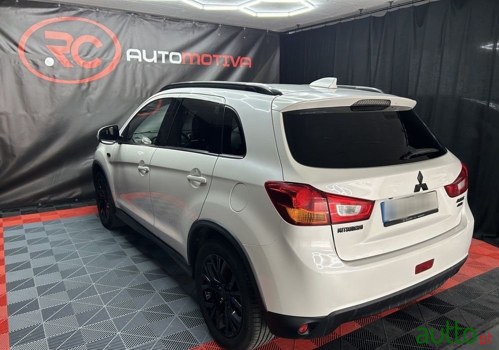 2017' Mitsubishi ASX photo #6