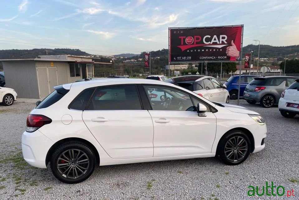 2015' Citroen C4 photo #4