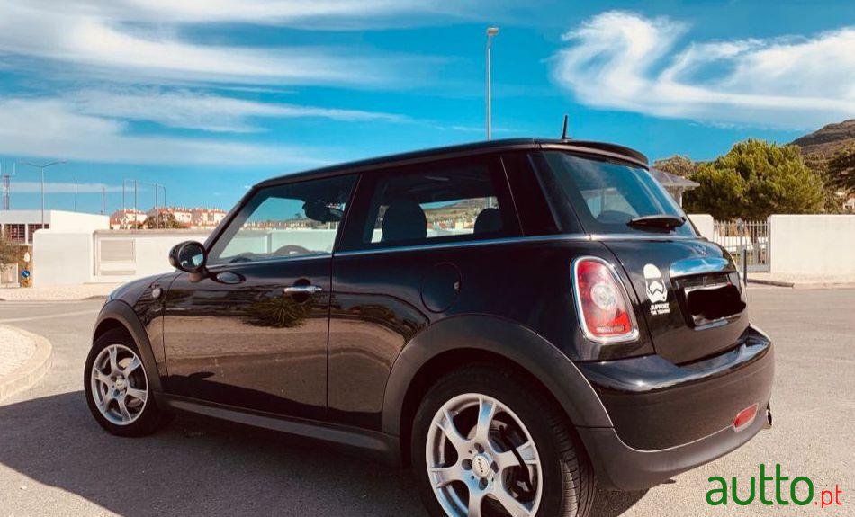 2009' MINI Cooper photo #4