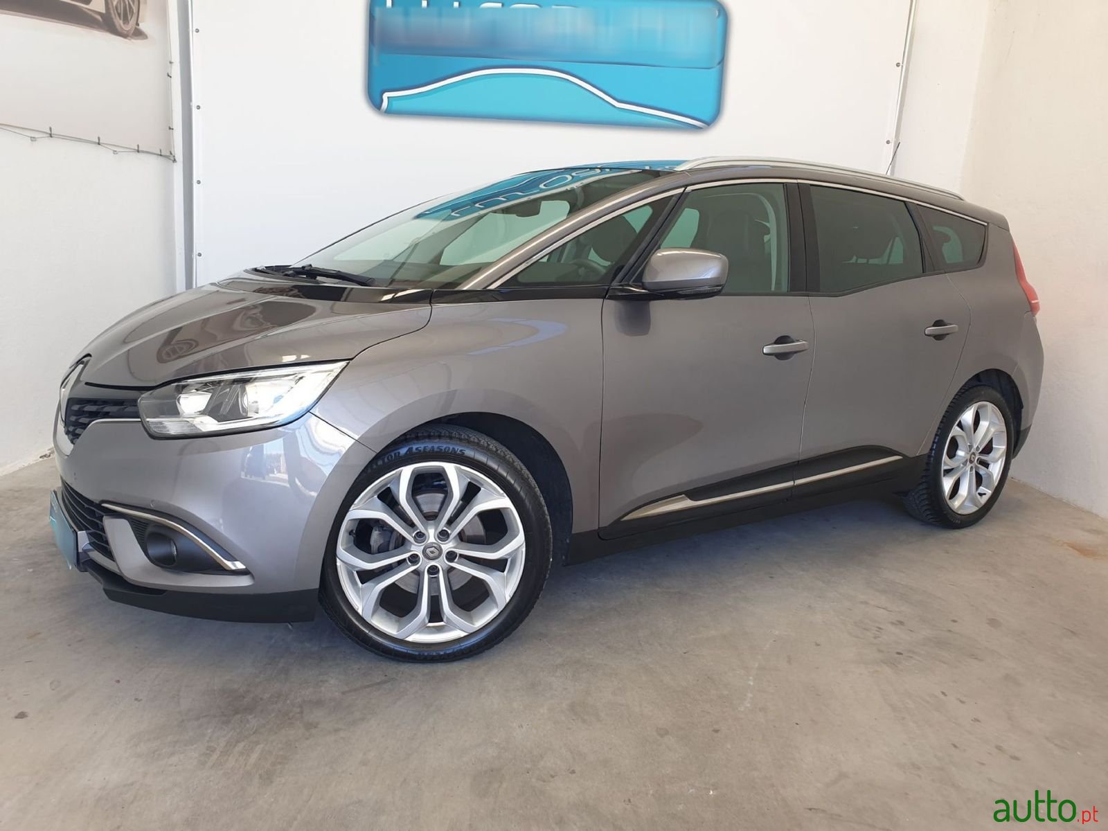2019' Renault Grand Scenic photo #2
