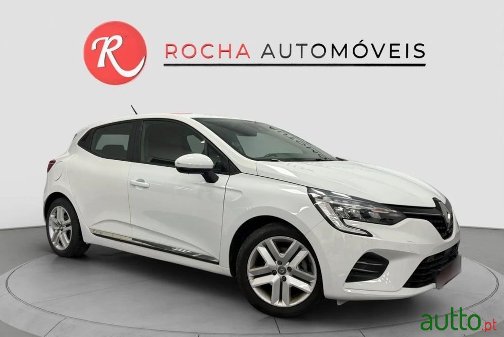 2021' Renault Clio photo #3
