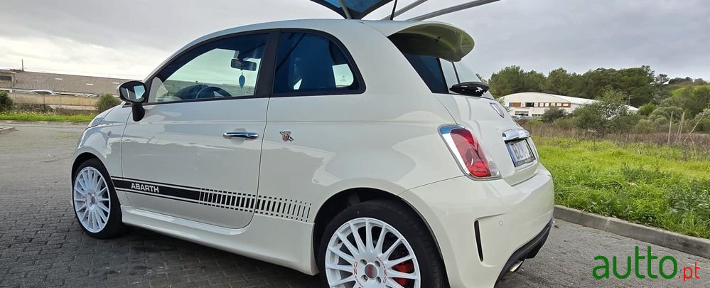 2015' Fiat 595 Abarth photo #3