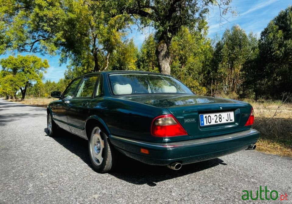 1997' Jaguar XJR photo #5