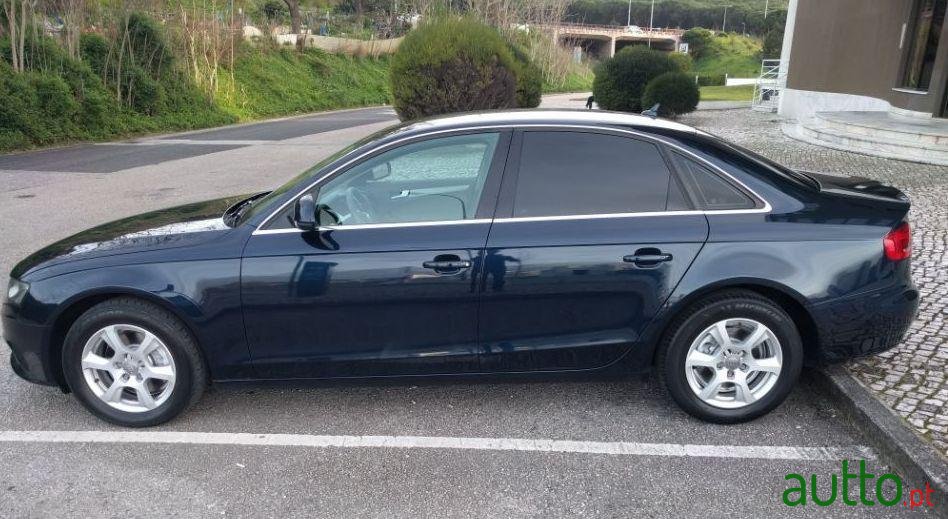 2009' Audi A4 2.0 Tdi photo #2