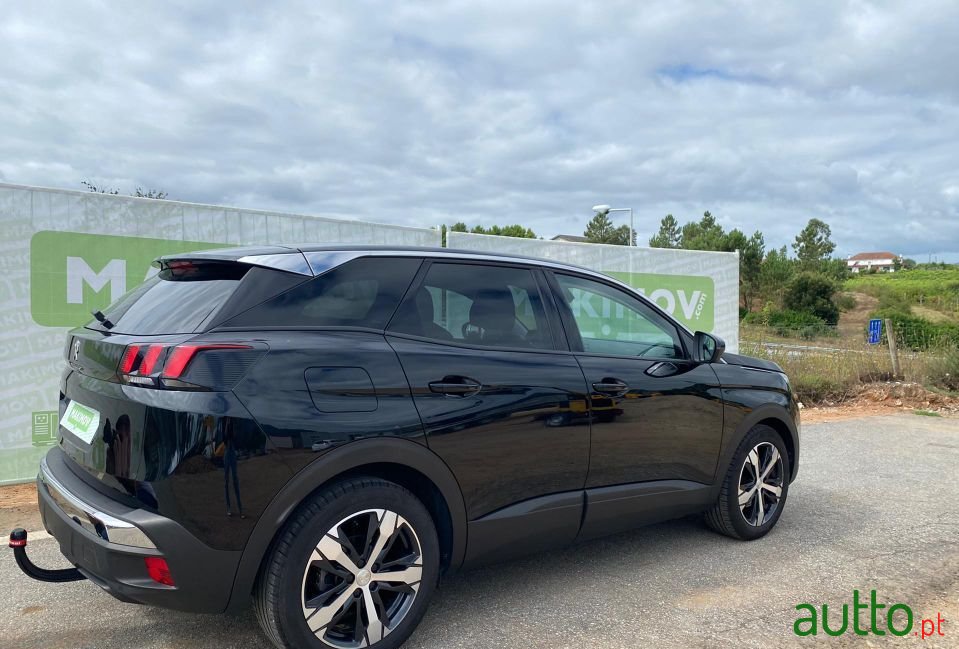 2017' Peugeot 3008 photo #3