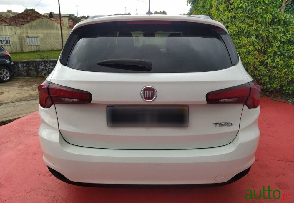 2019' Fiat Tipo Station Wagon photo #5