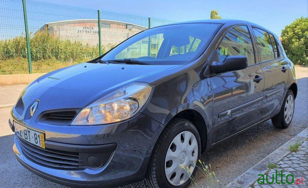 2006' Renault Clio photo #5