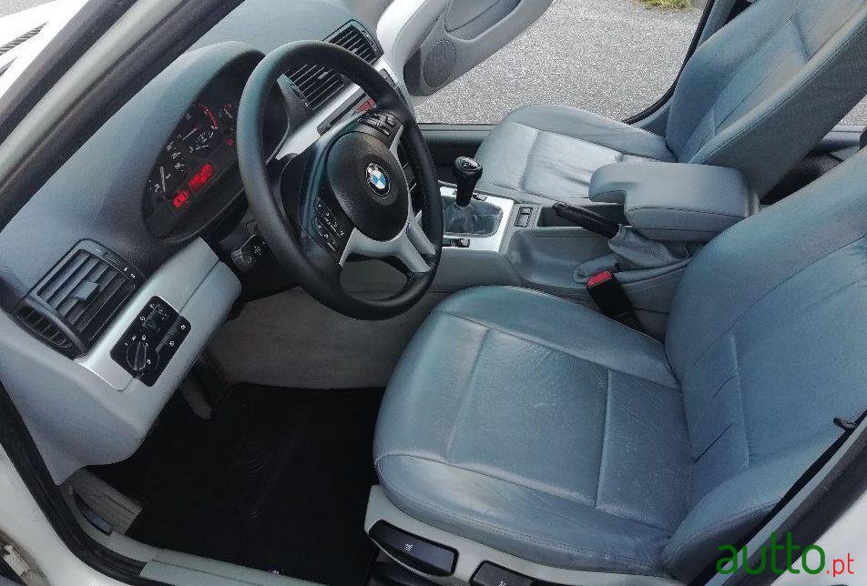 2002' BMW 320 D Packm photo #2