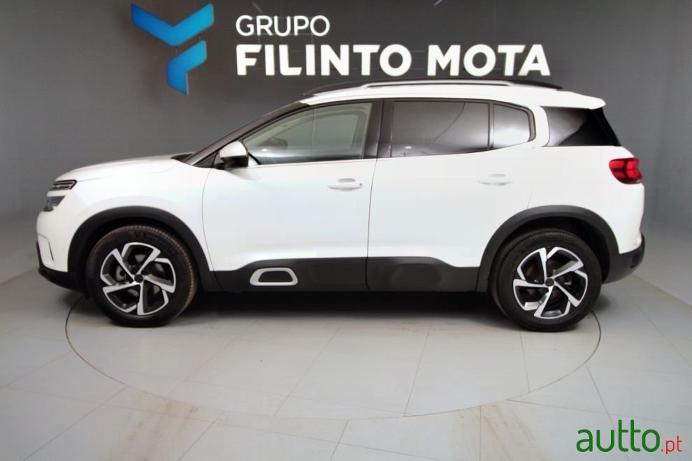 2019' Citroen C5 Aircross photo #6