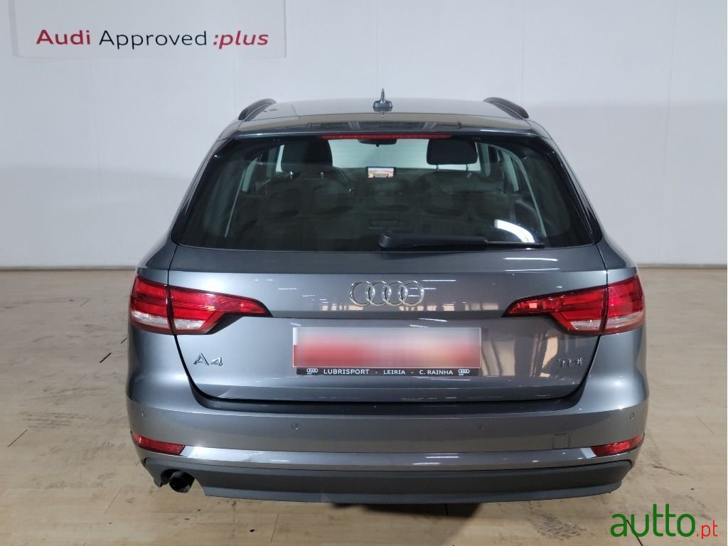 2018' Audi A4 Avant photo #5