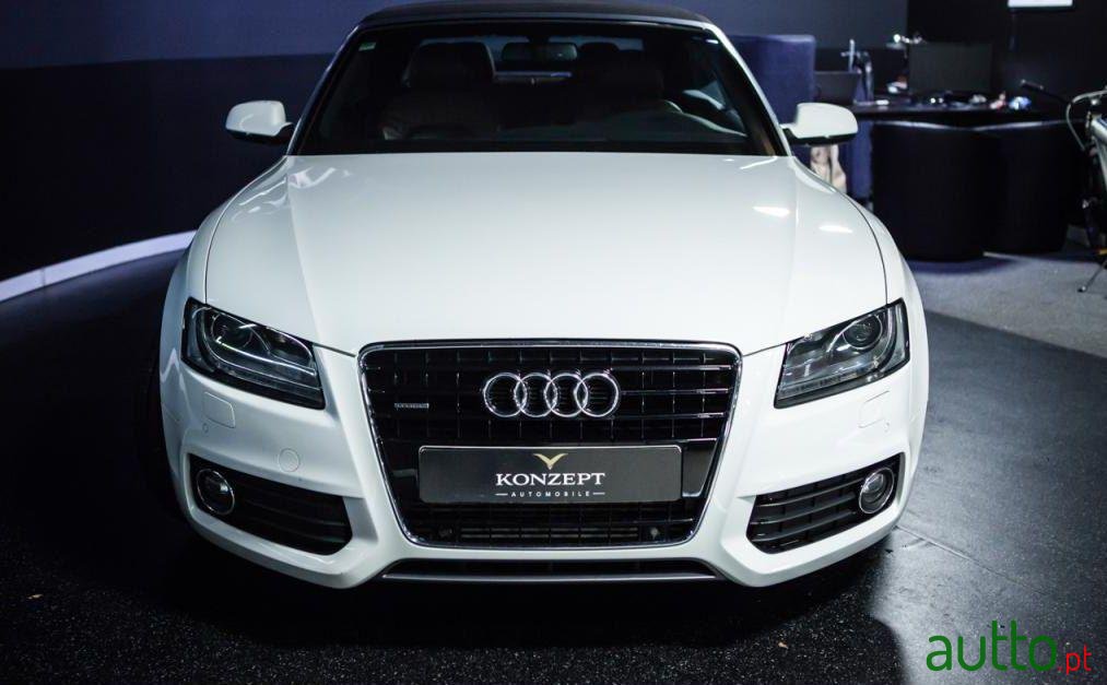 2010' Audi A5 Cabrio photo #1