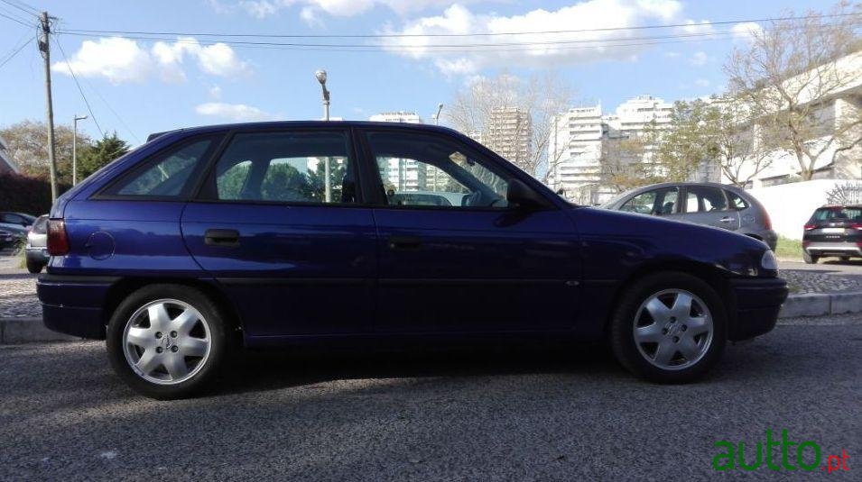 1996' Opel Astra 1.7 Td photo #3