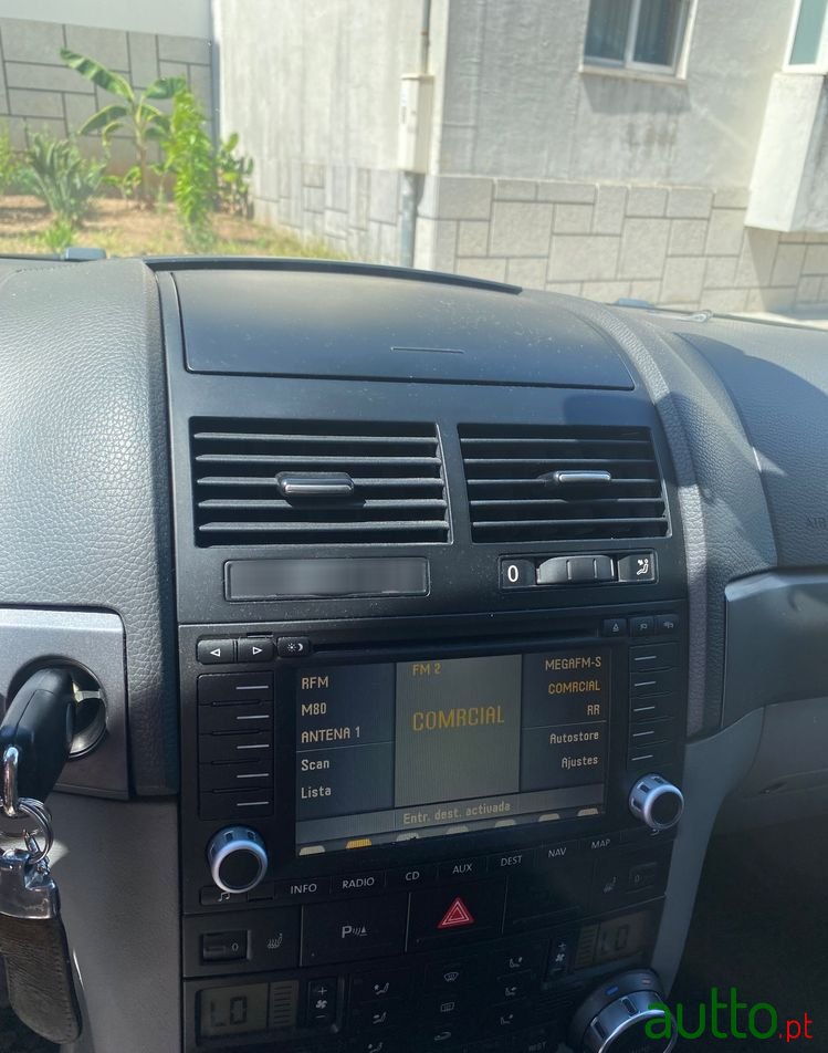 2006' Volkswagen Touareg 3.0 Tdi V6 Tiptronic photo #5