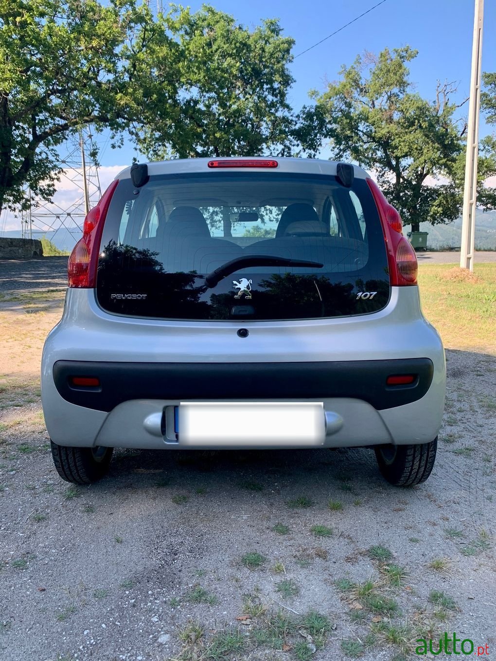 2011' Peugeot 107 photo #4