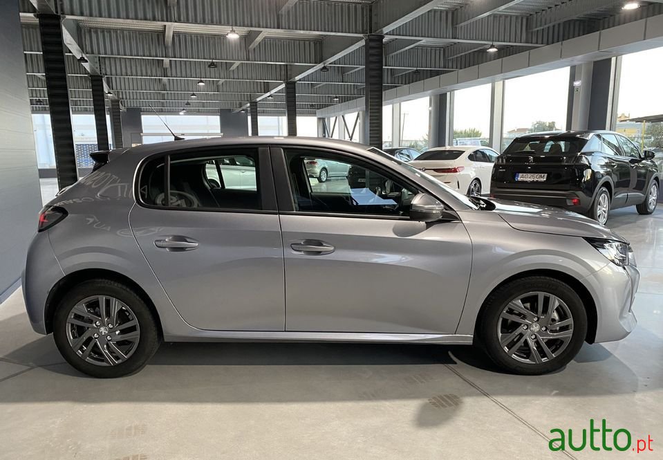 2021' Peugeot 208 photo #5