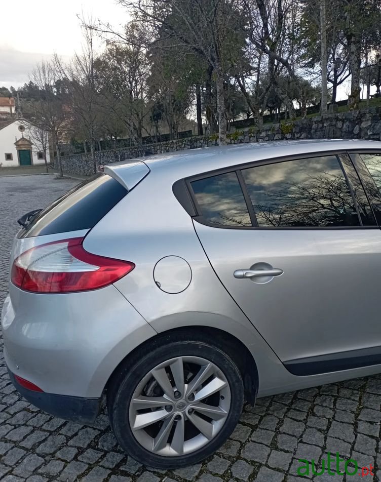 2009' Renault Megane photo #3