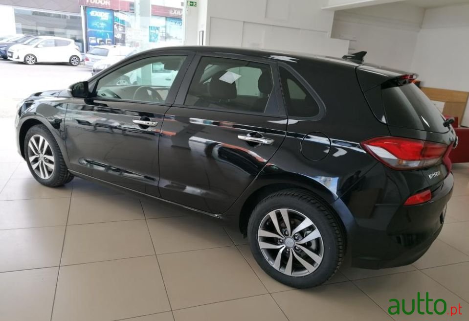 2018' Hyundai i30 photo #4