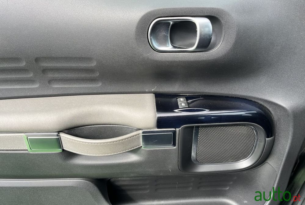2019' Citroen C4 photo #6