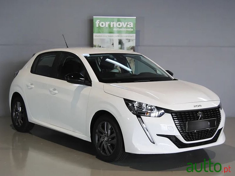 2022' Peugeot 208 photo #3