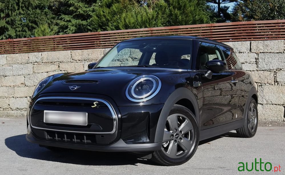 2021' MINI Cooper Se Classic photo #1