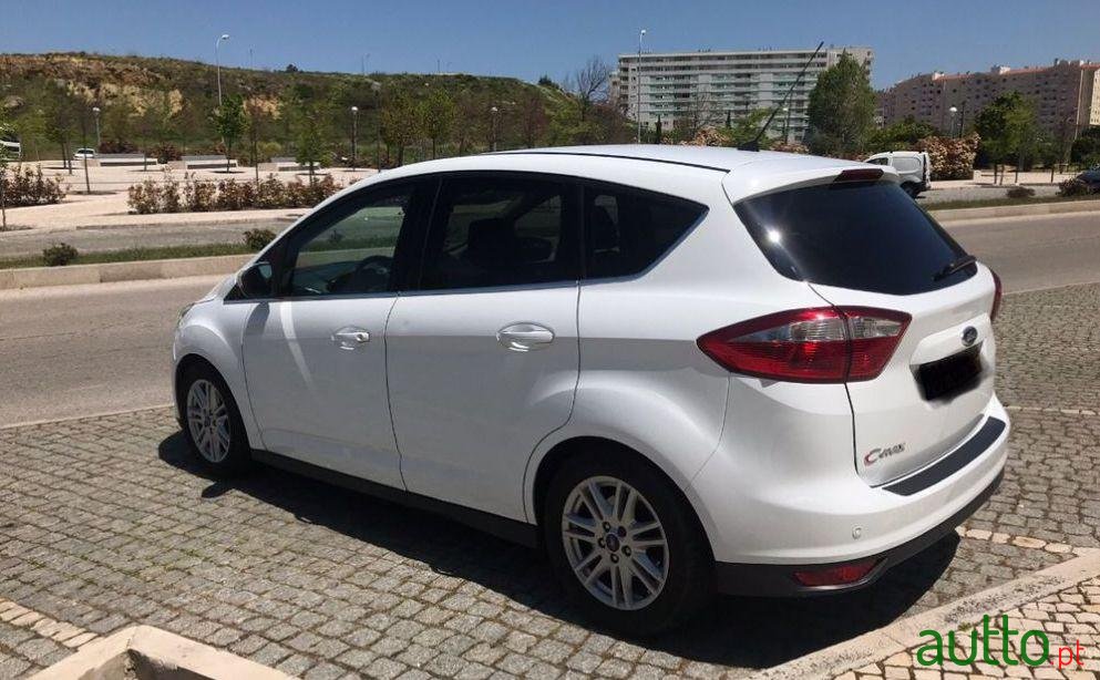 2013' Ford C-MAX photo #3