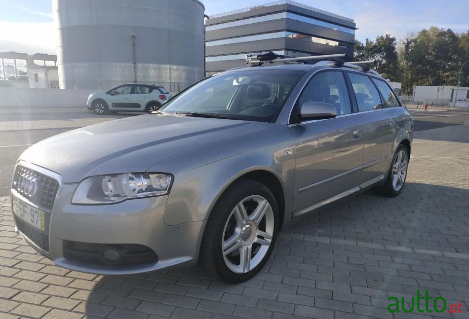 2007' Audi A4 Avant photo #2