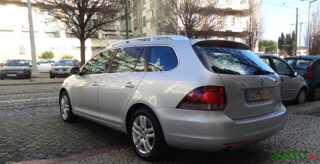 2012' Volkswagen Golf Variant photo #1