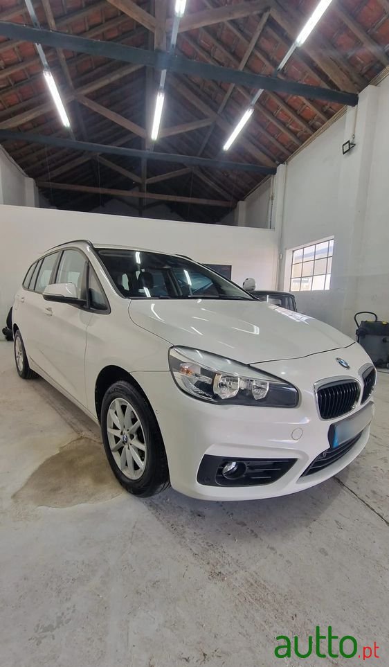2018' BMW Série 2 D 7L Advantage photo #4
