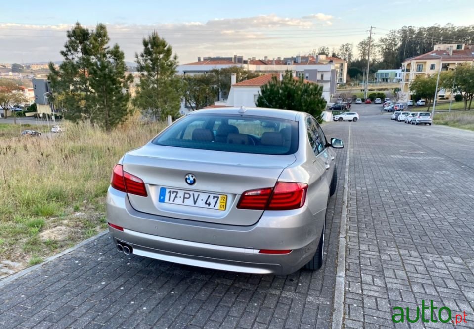 2012' BMW 520 photo #4