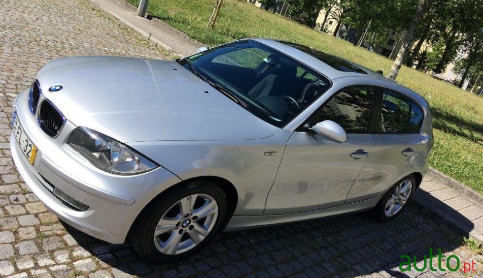 2007' BMW 120 120 D photo #4