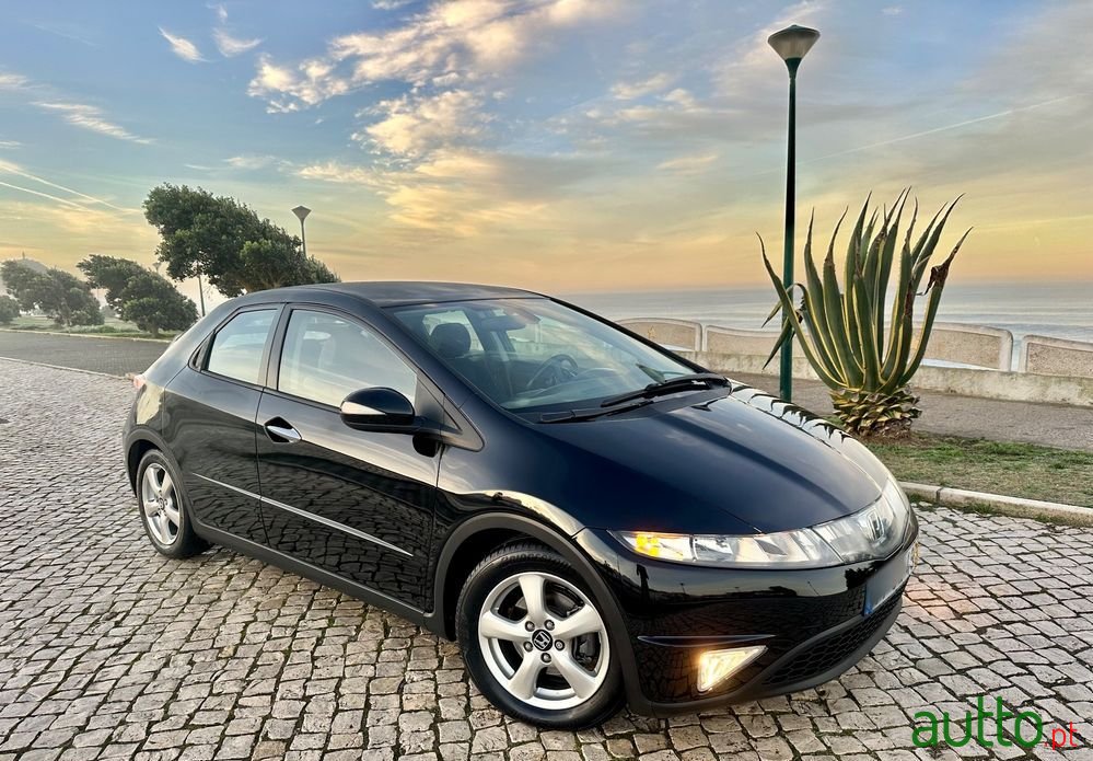 2008' Honda Civic 2.2 I-Ctdi Sport photo #2