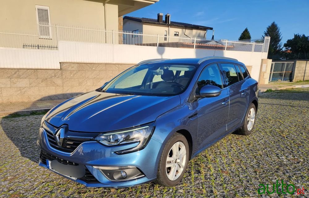 2017' Renault Mégane Sport Tourer photo #1
