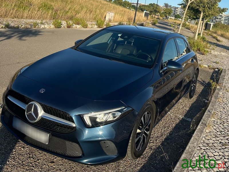 2019' Mercedes-Benz A 180 photo #2