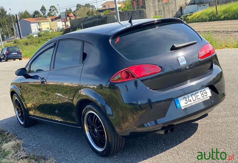 2007' SEAT Leon Nacional photo #3