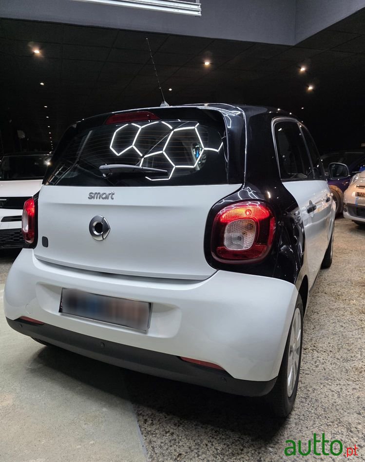 2019' Smart Forfour photo #6