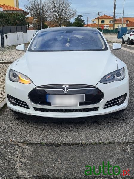2014' Tesla Model S 85 Perfomance photo #6