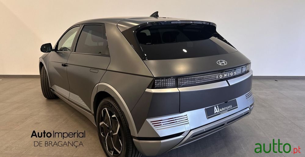 2024' Hyundai Ioniq 5 photo #2