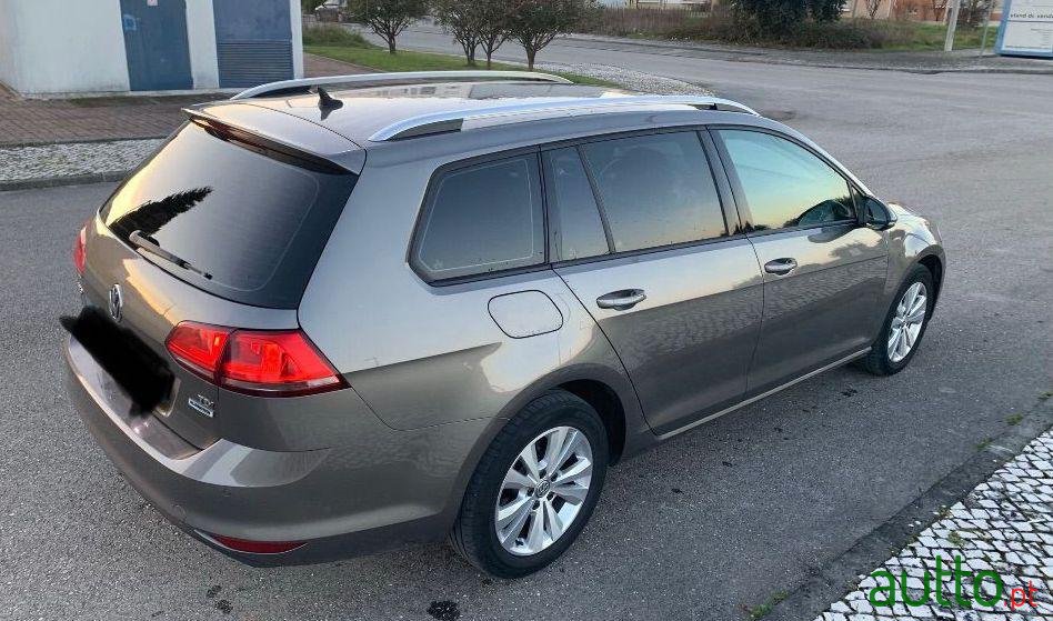 2015' Volkswagen Golf Variant 1.6 Tdi  Bluemotion photo #1