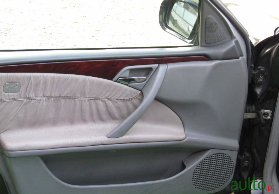 1999' Mercedes-Benz E-200 photo #3