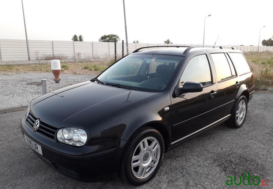 2003' Volkswagen Golf Variant photo #2