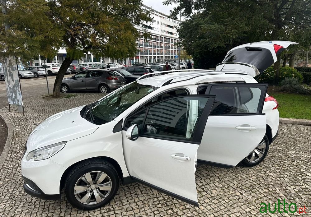 2013' Peugeot 2008 1.2 Vti Active photo #3