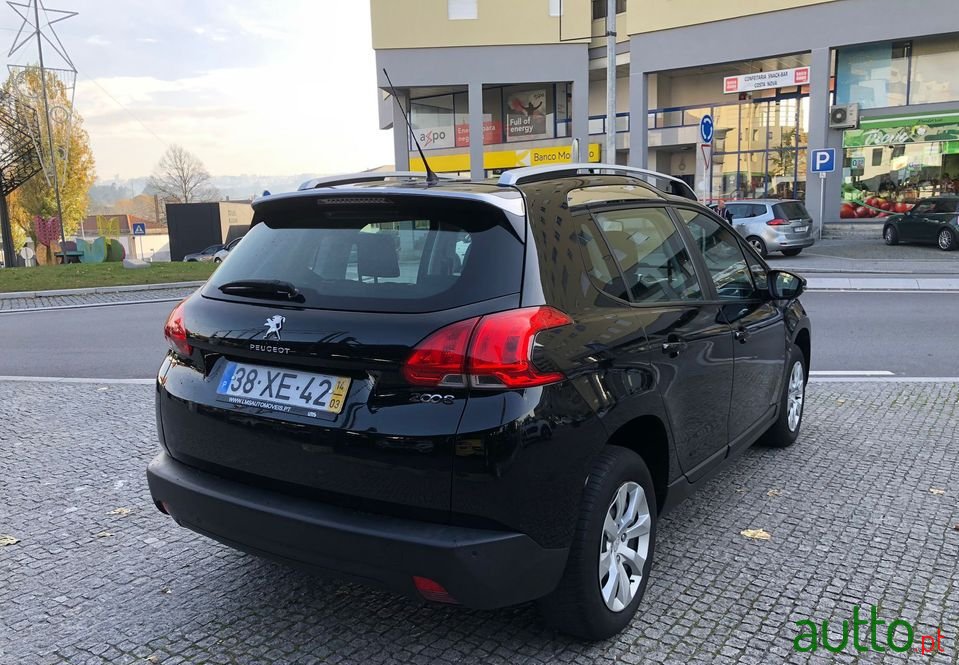 2014' Peugeot 2008 photo #6