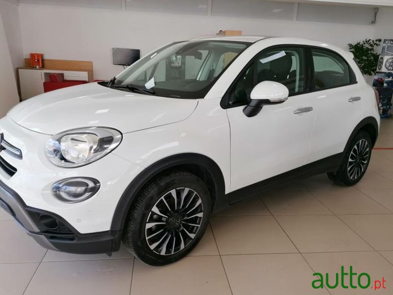 2019' Fiat 500X photo #3