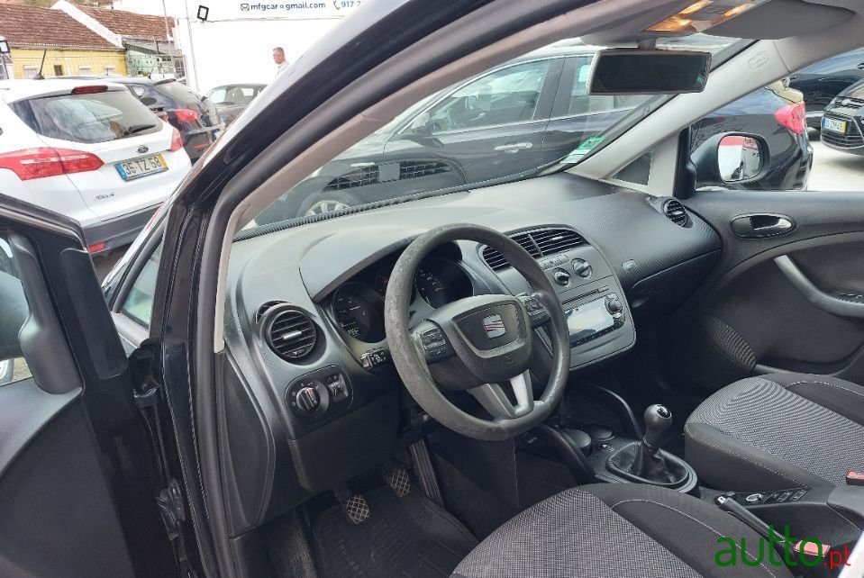 2010' SEAT Altea photo #5