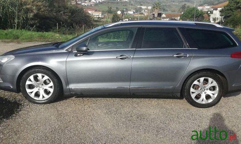 2008' Citroen C5 Tourer photo #2