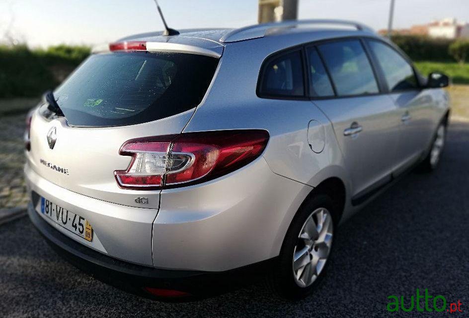 2013' Renault Megane Sport Tourer photo #4