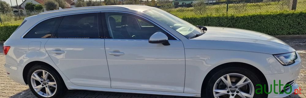 2016' Audi A4 Avant photo #1