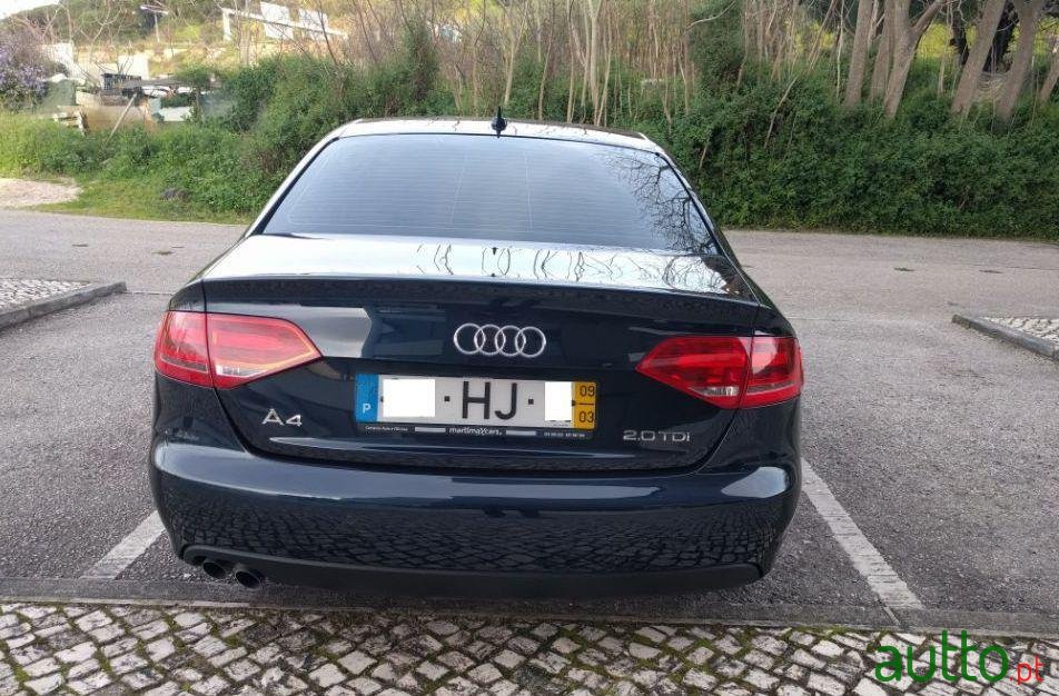 2009' Audi A4 2.0 Tdi photo #3